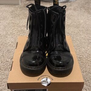 Dr. Martens Patent Sinclair Bex J girls boots size 1.